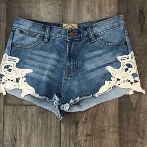 Boutique Cut-off Jean shorts